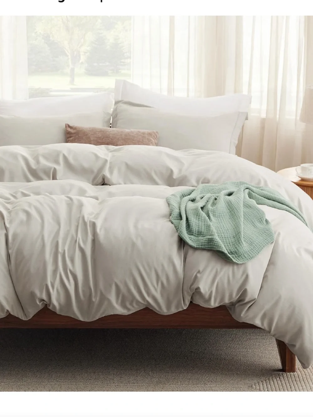 Luxurious Soft White Queen Duvet Cover Set With A Fitted Sheet
